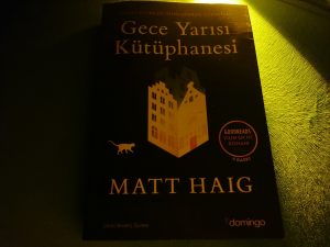 Gece Yarısı Küütüphanesi